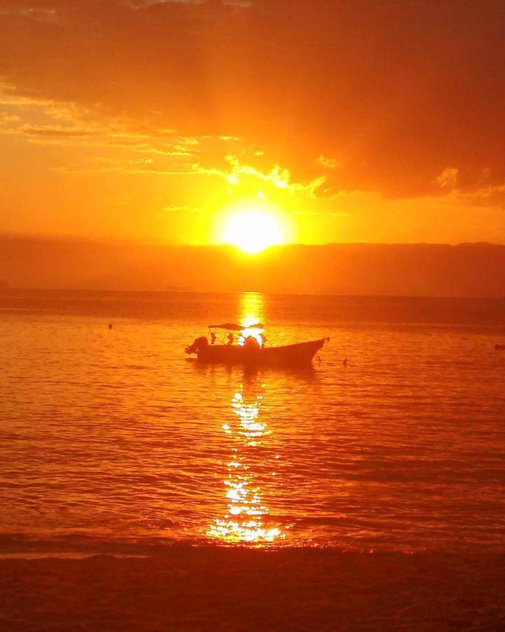 Pousada Tony Montana Praia de Araçatiba Buitenkant foto